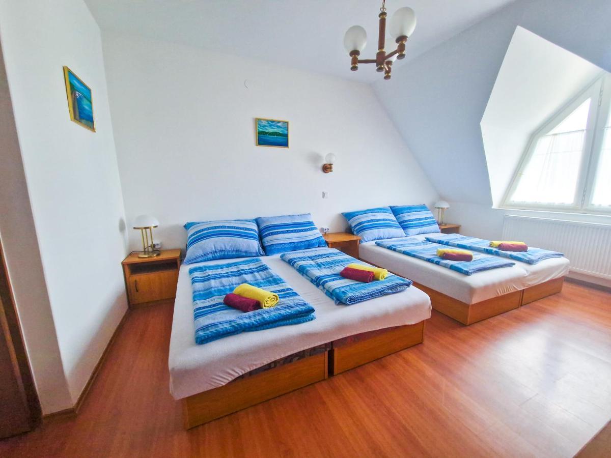 Weinberger Vendeghaz Hotel Zamardi Luaran gambar