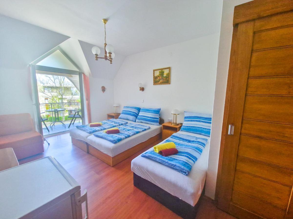Weinberger Vendeghaz Hotel Zamardi Luaran gambar