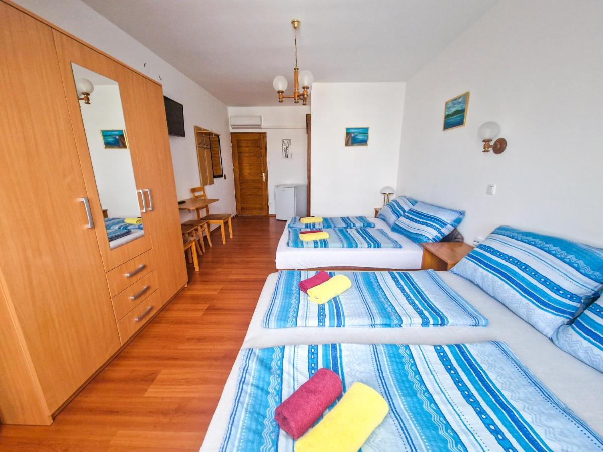 Weinberger Vendeghaz Hotel Zamardi Luaran gambar