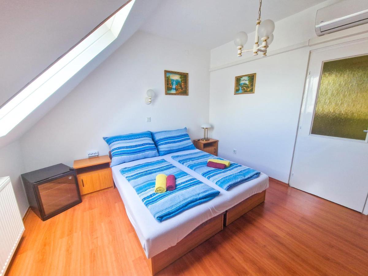 Weinberger Vendeghaz Hotel Zamardi Luaran gambar