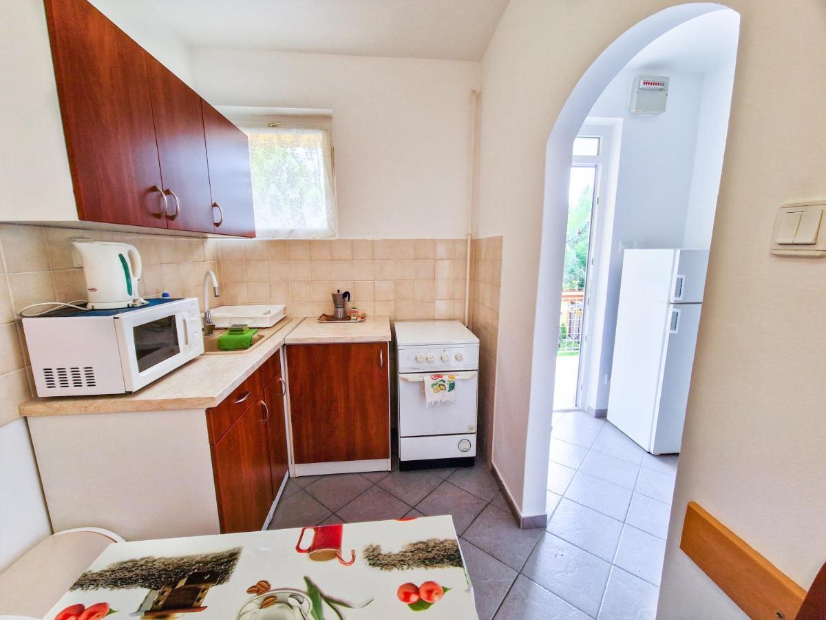 Weinberger Vendeghaz Hotel Zamardi Luaran gambar