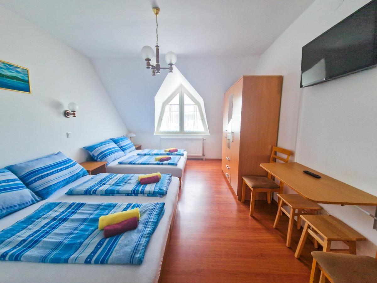 Weinberger Vendeghaz Hotel Zamardi Luaran gambar