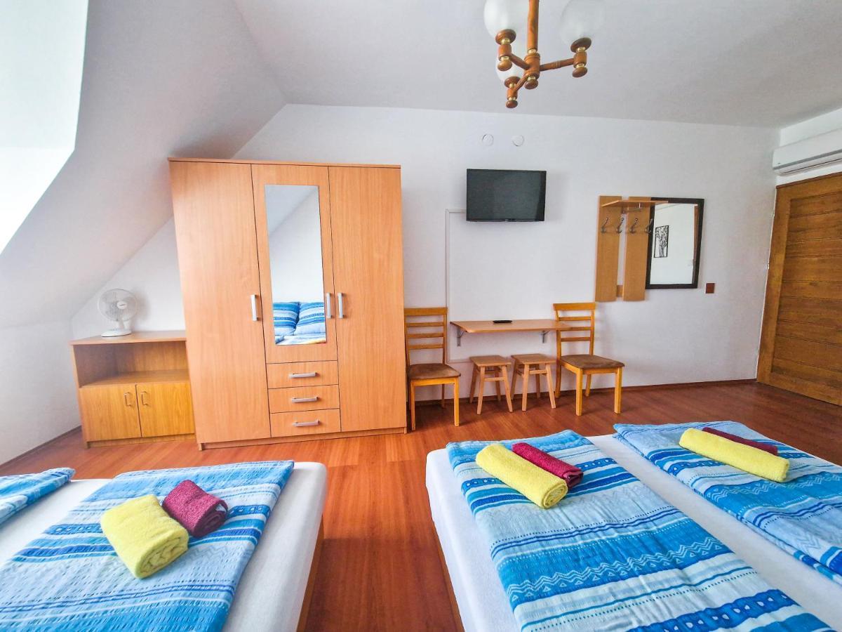 Weinberger Vendeghaz Hotel Zamardi Luaran gambar