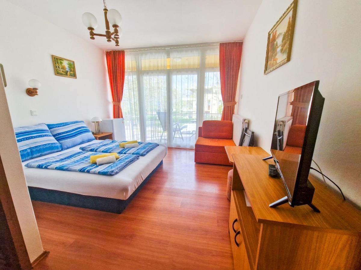 Weinberger Vendeghaz Hotel Zamardi Luaran gambar