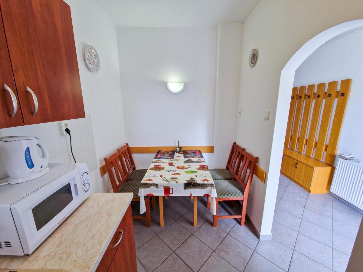 Weinberger Vendeghaz Hotel Zamardi Luaran gambar