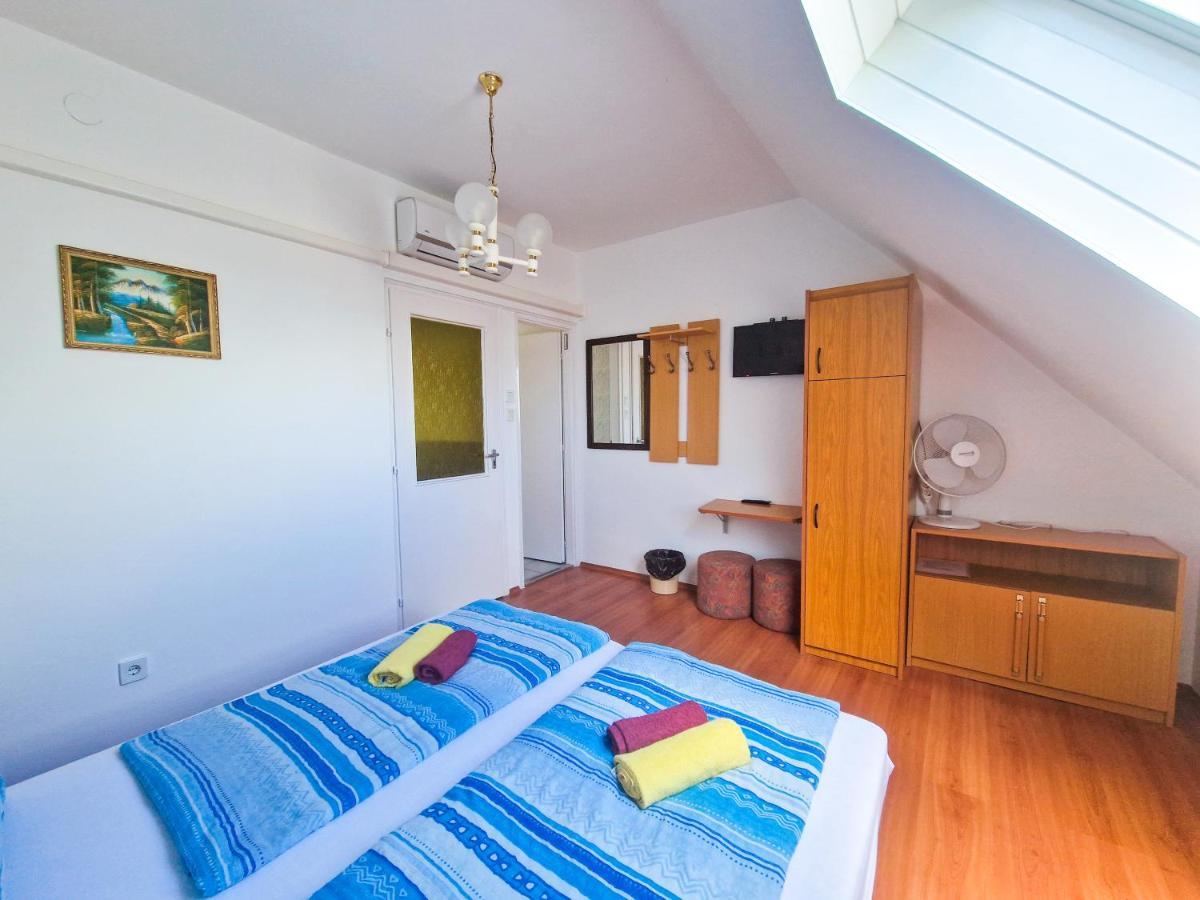Weinberger Vendeghaz Hotel Zamardi Luaran gambar