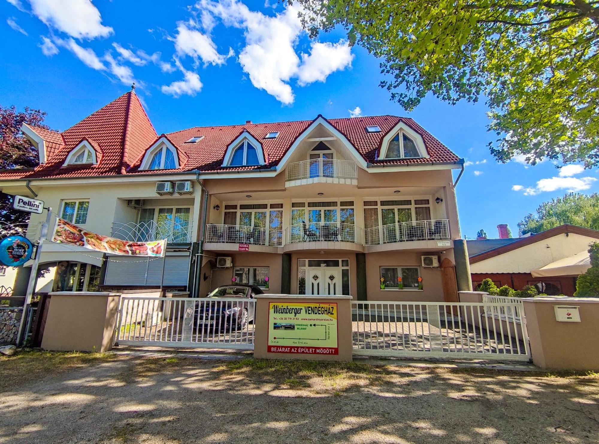 Weinberger Vendeghaz Hotel Zamardi Luaran gambar